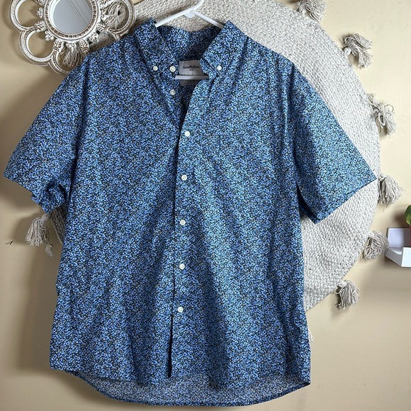 Goodfellow & Co Other - Blue floral button up